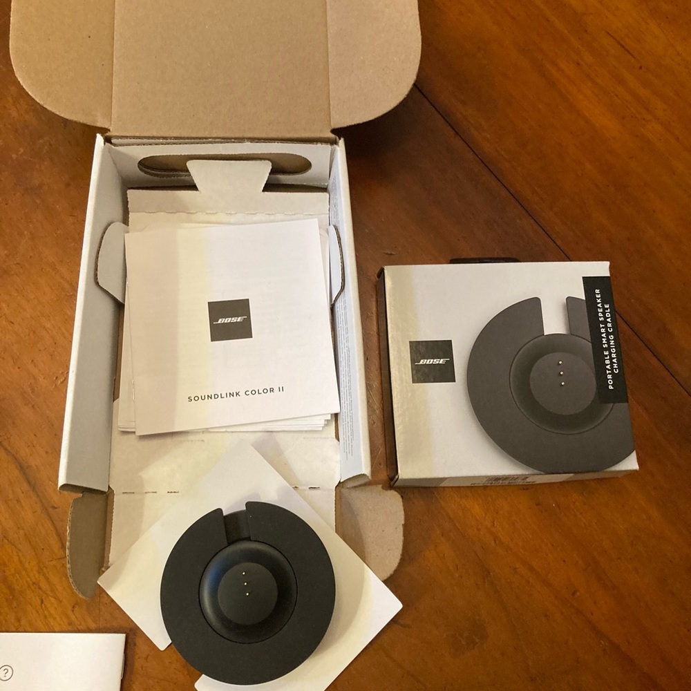 Bose black Sound Link Color ll charging port, refurbished NIB includes info book